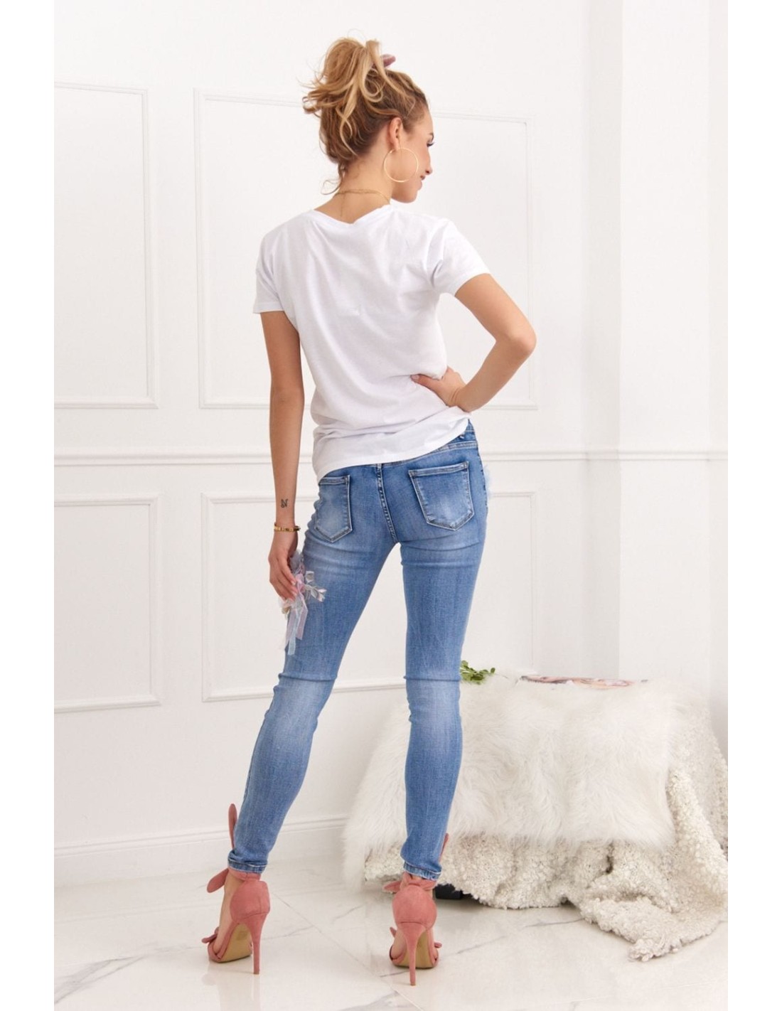 Pantaloni de dama din denim cu aplicatii 35580 - Magazin online - Boutique